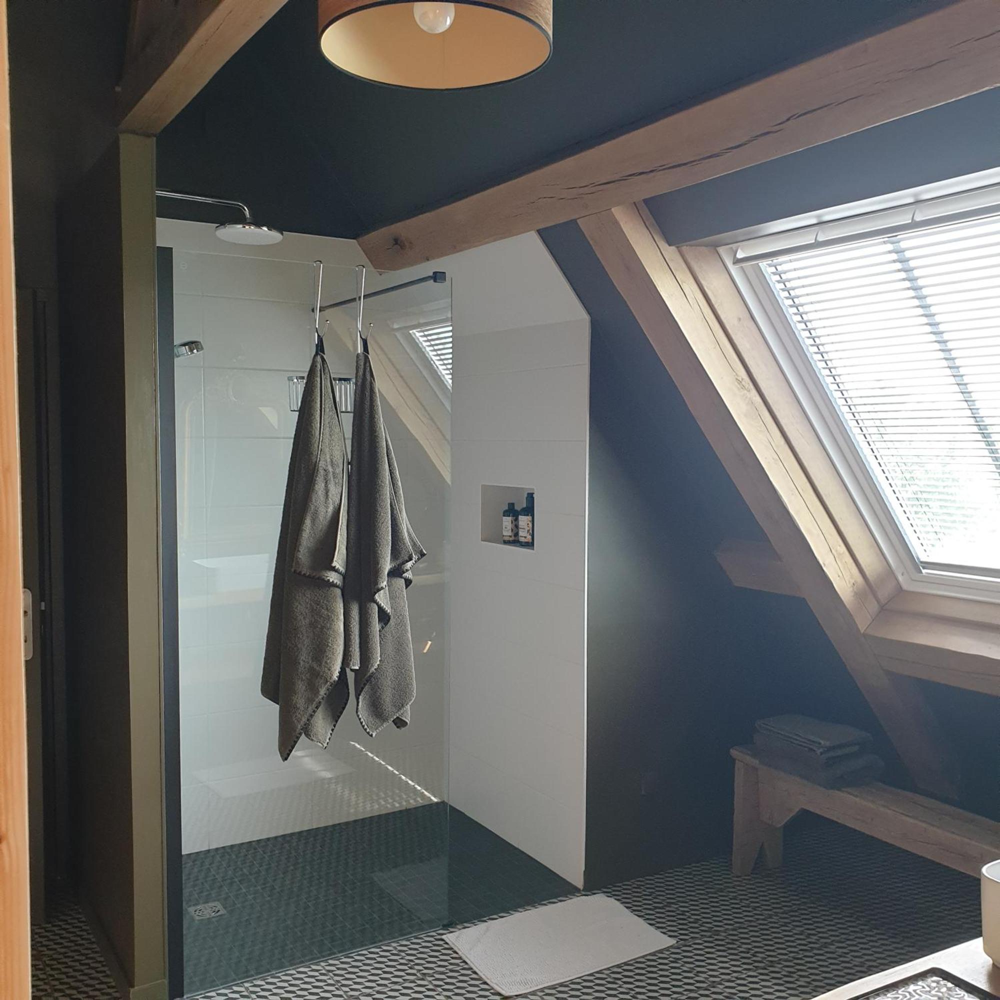 Par Hasard Ou Pas Bed & Breakfast Saint-Martin-aux-Chartrains Exterior photo