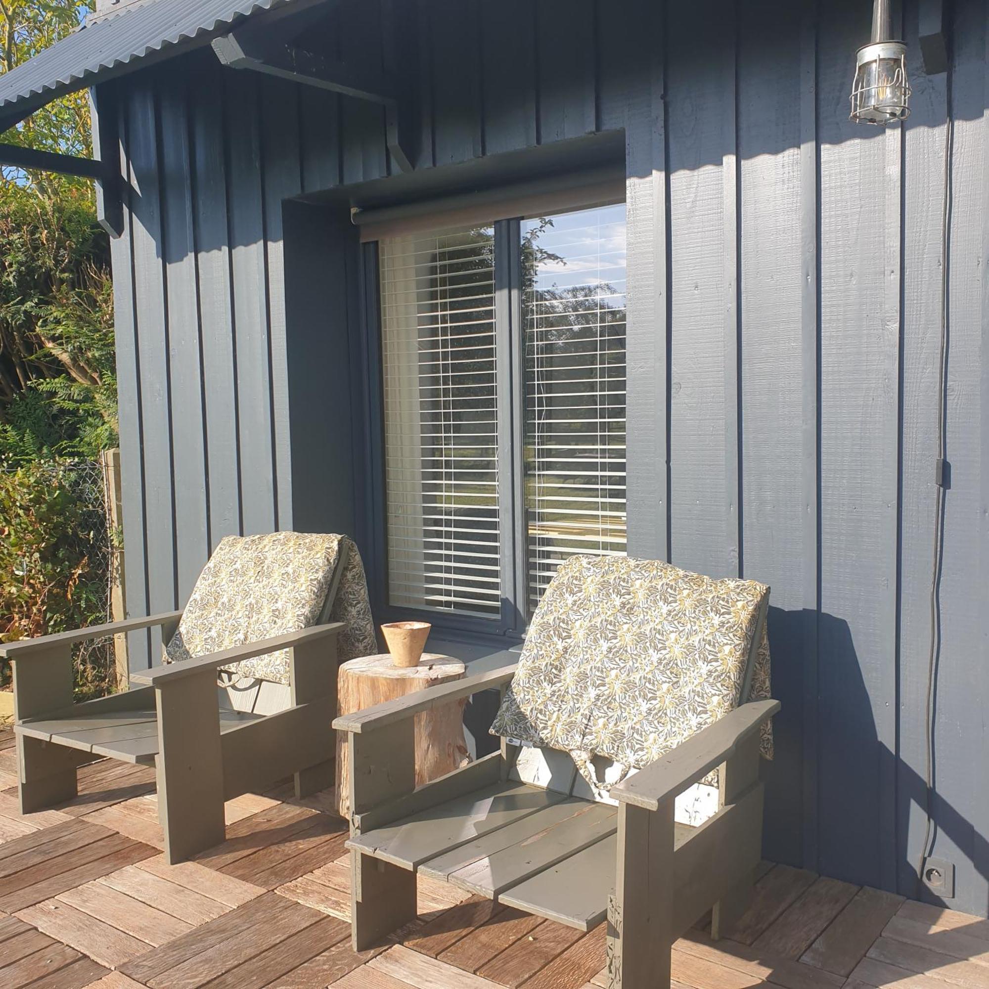 Par Hasard Ou Pas Bed & Breakfast Saint-Martin-aux-Chartrains Exterior photo
