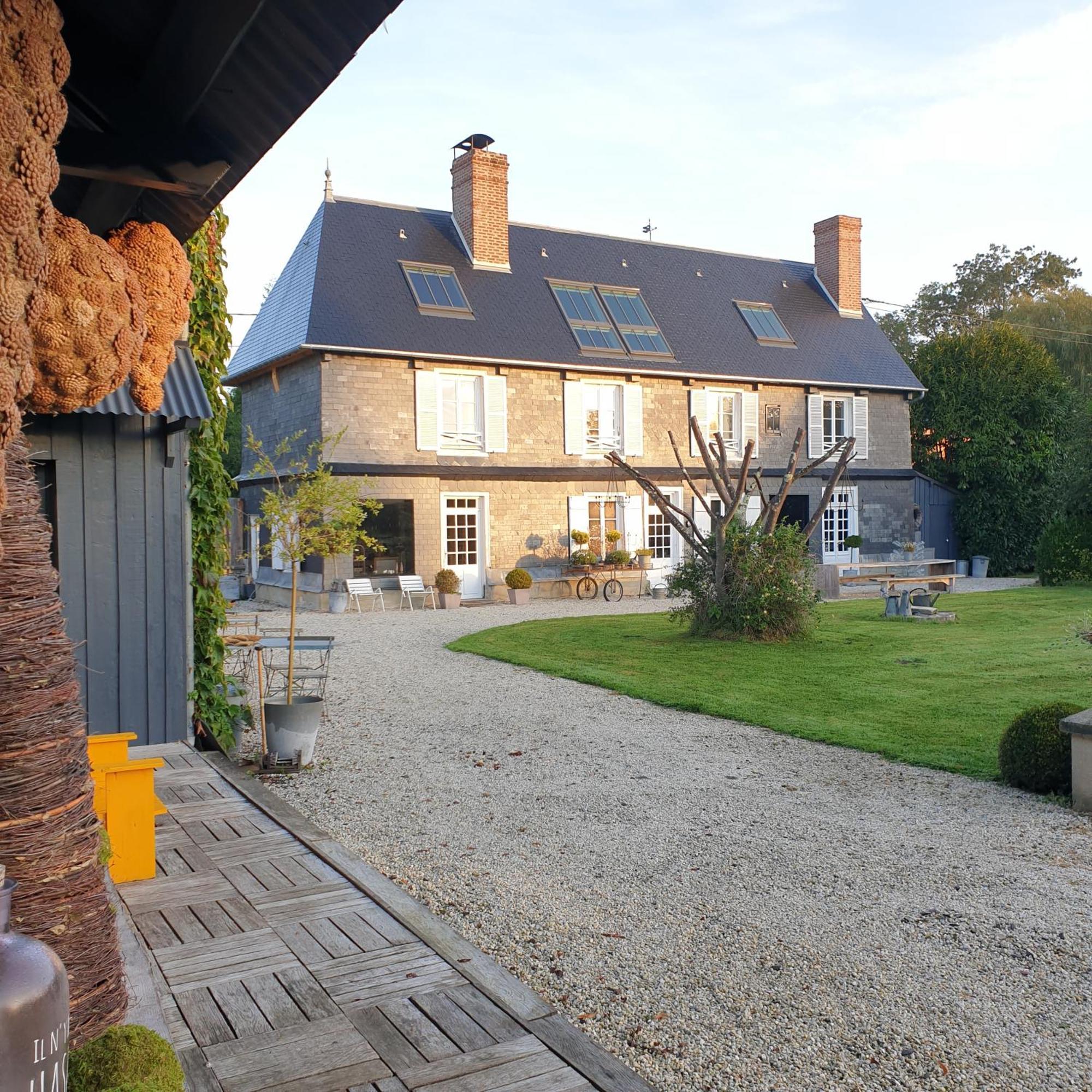 Par Hasard Ou Pas Bed & Breakfast Saint-Martin-aux-Chartrains Exterior photo